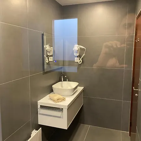 Steps To 4beds -ac Self Check-in 2024 Reno Dom wakacyjny *